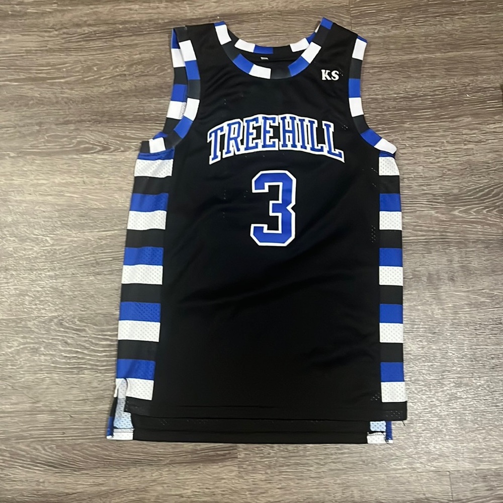 Lucas Scott One Tree Hill Basketball Jersey